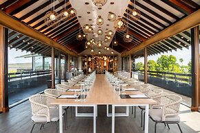 DoubleTree by Hilton Weerawila Rajawarna Resort