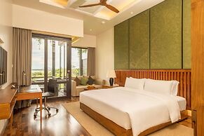 DoubleTree by Hilton Weerawila Rajawarna Resort