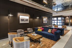 Hotel Indigo Tulsa DWTN-Entertainment Area by IHG