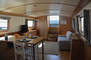 Tagus Marina - Houseboat