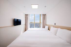 Kenny Stay Jeju Seoguipo-Hotel Kenny