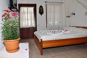 Gloria Tibi Jarra Hotel