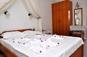 Gloria Tibi Jarra Hotel