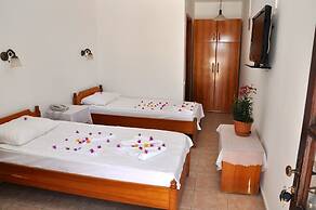 Gloria Tibi Jarra Hotel