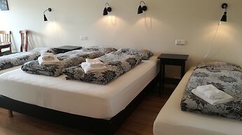 Guesthouse Stóru - Laugar
