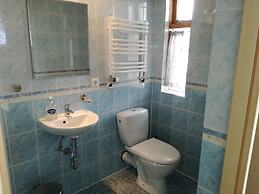 Guesthouse Stóru - Laugar