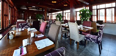 Jingshan Garden Hotel