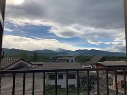 Sandee Place Chomthong