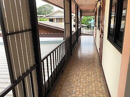 Sandee Place Chomthong