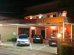 Sandee Place Chomthong