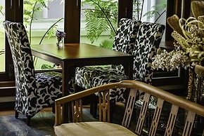 White Boutique Hotel and Spa