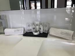 Fairway Manor Accommodation