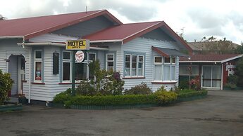 Redwood Lodge Motel
