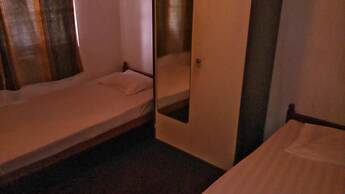 Lake Crown Holiday Home