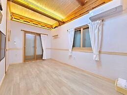 Nadul Hanok