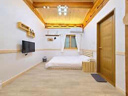 Nadul Hanok