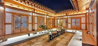 Nadul Hanok
