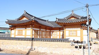 Nadul Hanok