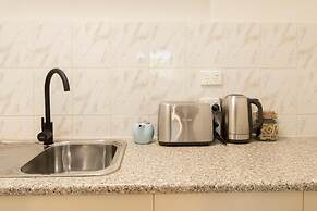 The Manor Basket Range