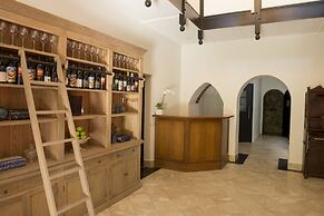 The Manor Basket Range