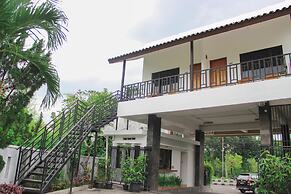 Front One Resort Yogyakarta