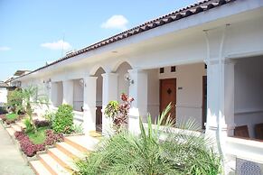 Front One Resort Yogyakarta