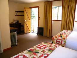 Redstone Cliffs Lodge