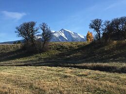 Redstone Cliffs Lodge