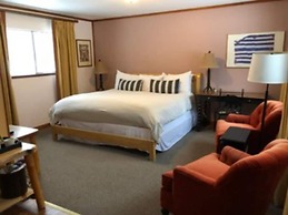 Redstone Cliffs Lodge