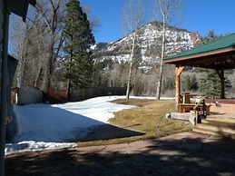 Redstone Cliffs Lodge