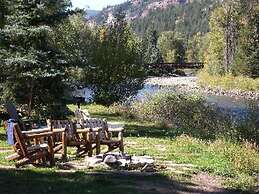 Redstone Cliffs Lodge