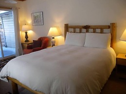 Redstone Cliffs Lodge