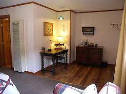 Redstone Cliffs Lodge