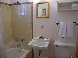 Redstone Cliffs Lodge