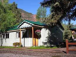 Redstone Cliffs Lodge