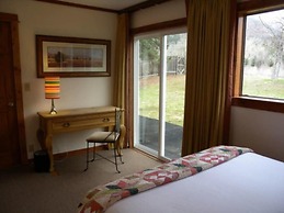Redstone Cliffs Lodge