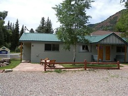 Redstone Cliffs Lodge