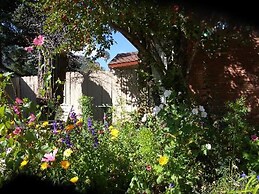 Redstone Cliffs Lodge