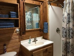 Walnut Canyon Cabins