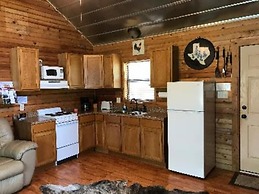 Walnut Canyon Cabins