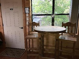 Walnut Canyon Cabins