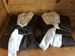 Walnut Canyon Cabins