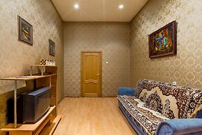 Friends Apartment on Nevsky 79