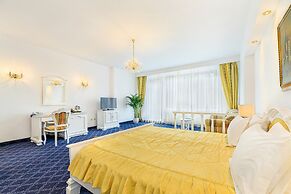 Hotel Aurelius Imparatul Romanilor