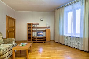Friends apartment on Nevsky 112
