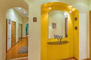 Friends apartment on Pushkinskaya