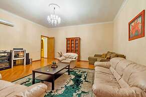 Friends apartment on Pushkinskaya