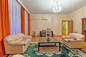 Friends apartment on Pushkinskaya