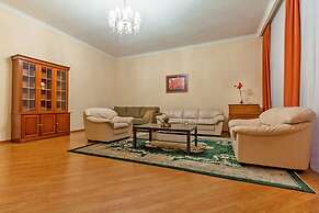 Friends apartment on Pushkinskaya