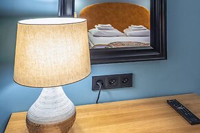 Friends apartment on Stremyannaya